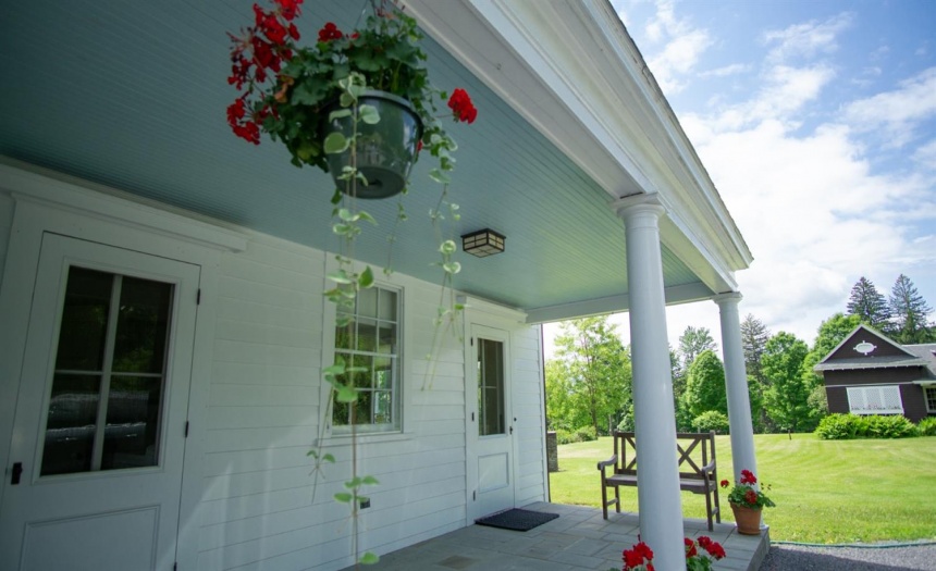 Residential For Sale – – 6 Bedrooms – 5 Bathrooms – Price $3,200,000