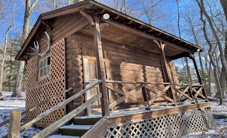 Separate Sauna/Storage at Lake